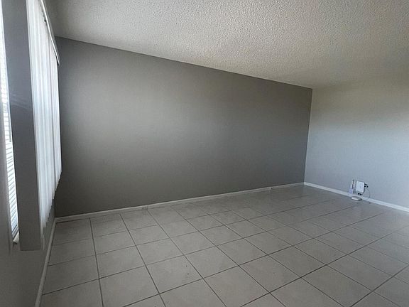 4th image of 3050 Wolverton C #3050