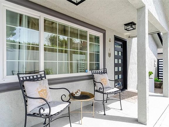 3rd image of 10254 Floralita Ave