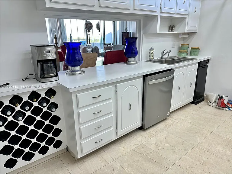 199 Ocean Lane Dr #1004 — Photo 10