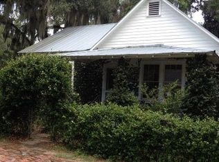 401 4th St W, Darien, GA 31305