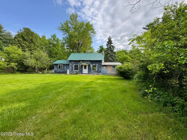 3097 Broad Street, Port Henry, NY 12974