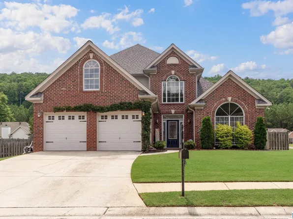 156 Essex Dr, Sterrett, AL 35147