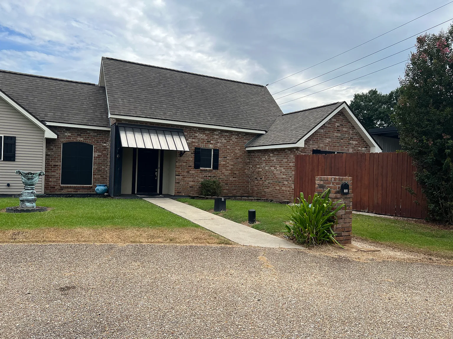 3 bed, 1800 sqft, $1,800 — Photo 4