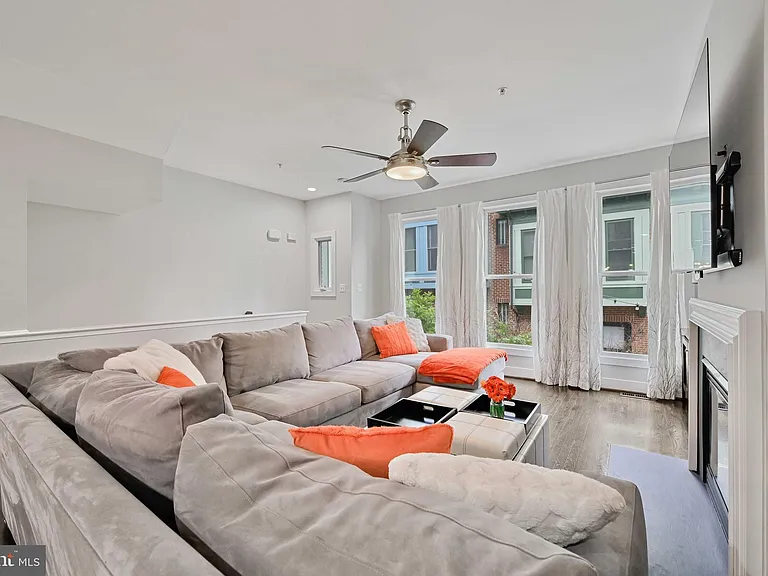 27 Yogurt Ln — Photo 4