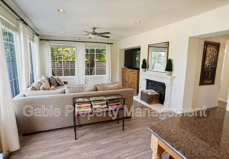 26155 Lone Rock Ct — Photo 6