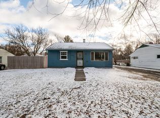 1321 Pompton Cir, Lansing, MI 48910