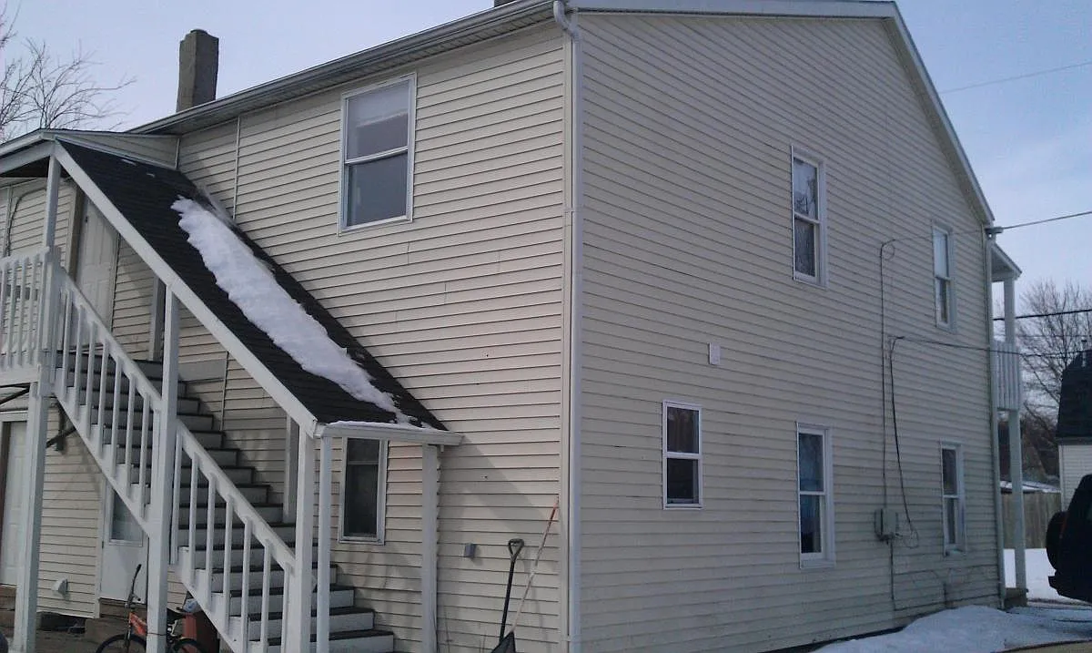 2 bed, 600 sqft, $850 — Photo 2