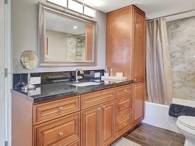 14 Royal Palm Way #303 — Photo 12