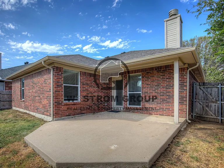 10904 Rising Mist Ct — Photo 34