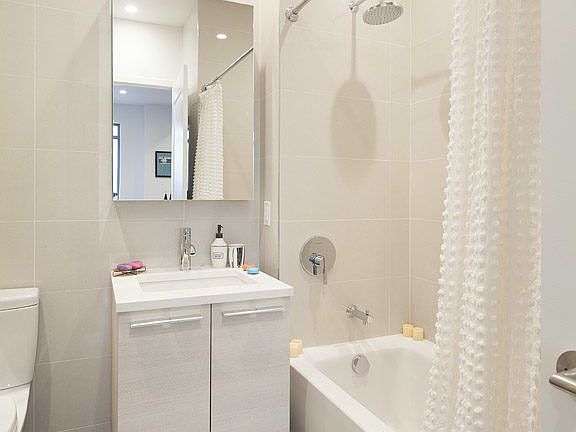 4th image of 3040 21st St #310