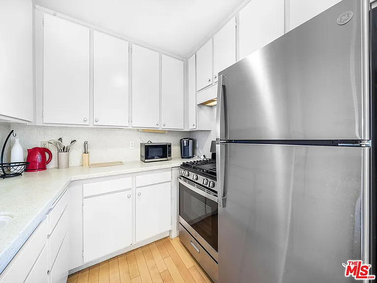 9005 Cynthia St #413 — Photo 23