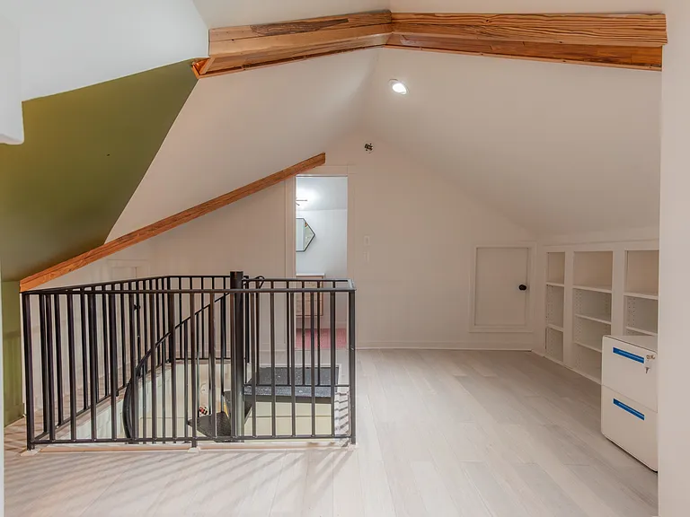 72 Flora Ave NE — Photo 31