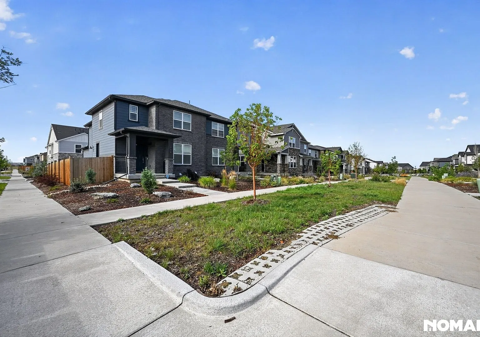 Spacious 3BR House in Aurora — Photo 3