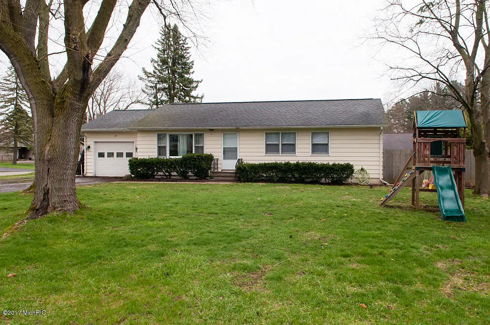134 Glenview Dr photo 1