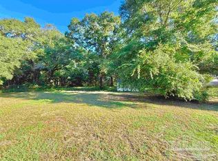 5530 Hamilton Bridge Rd, Milton, FL 32570