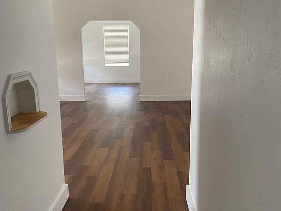 4th image of 505 E 16th St