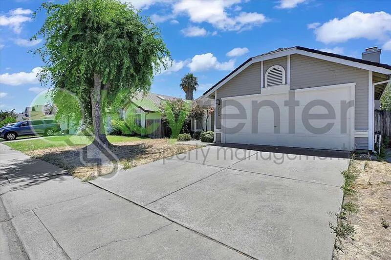 3 bed, 2.0 bath, 1509 sqft, $2,550 — Photo 4