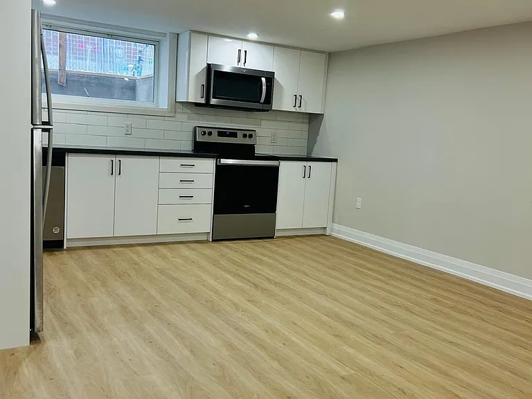 49 Edinburgh Rd #BASEMENT — Photo 5