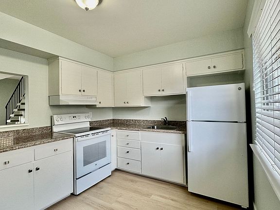 2nd image of 2407 Los Gatos Almaden Rd #15