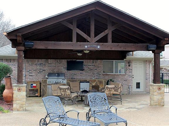 3rd image of 4620 Oak Springs Dr