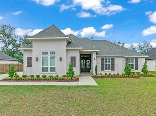 761 English Oak Dr, Madisonville, LA 70447