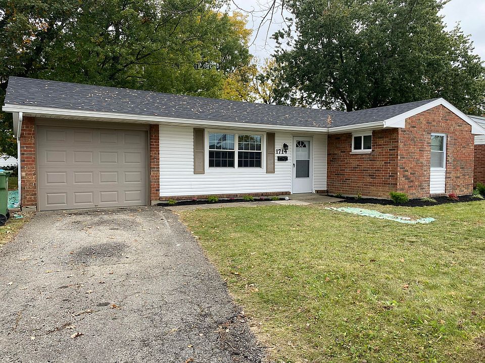 1st image of 1714 Fair Oaks Dr