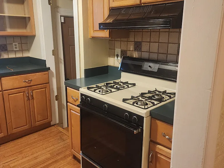 6171 Kingsley Dr — Photo 7