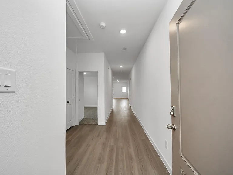 9106 Serene Haven Dr — Photo 2