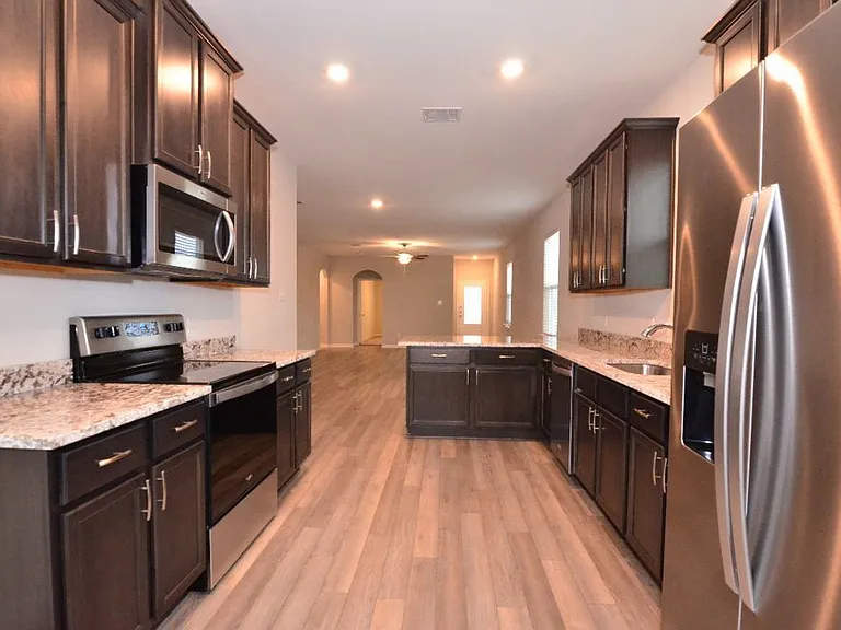 146 Star Spangled Dr — Photo 12