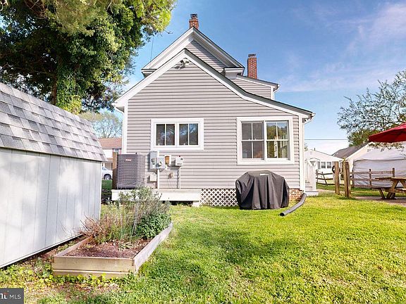 4th image of 5658 Gates St