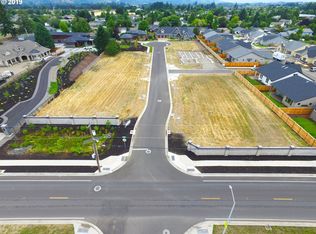 2135 Meadowood Dr, Eugene, OR 97408