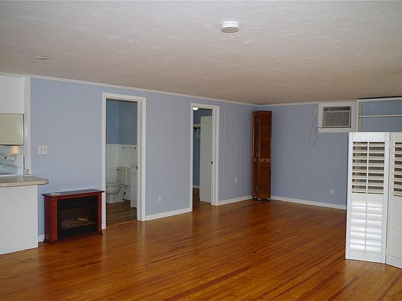 5th image of 1120 S Palmetto Ave #A