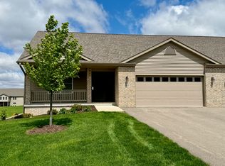 732 Keller Dr, Dixon, IL 61021