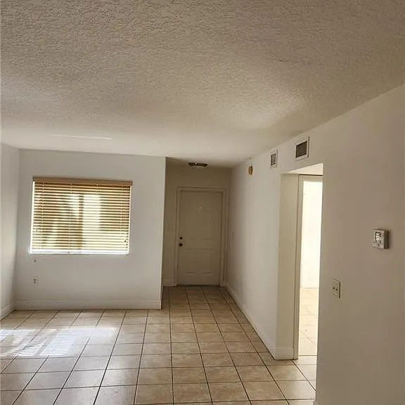 4775 SW 62nd Ave #102 — Photo 5