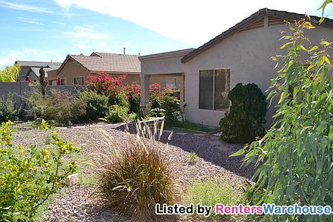1744 W Frye Rd — Photo 17