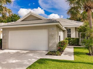 1082 Bedford Ave, Palm Beach Gardens, FL 33403