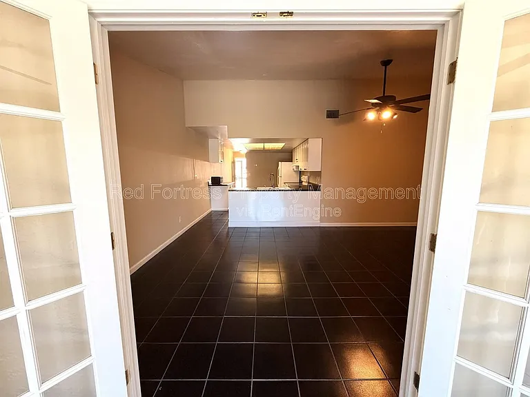 4114 Skyline Blvd #B — Photo 14