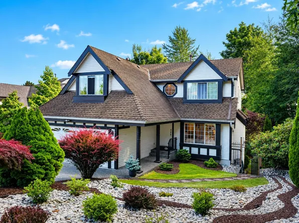 1498 Lansdowne Dr, Coquitlam, BC V3E 2S8