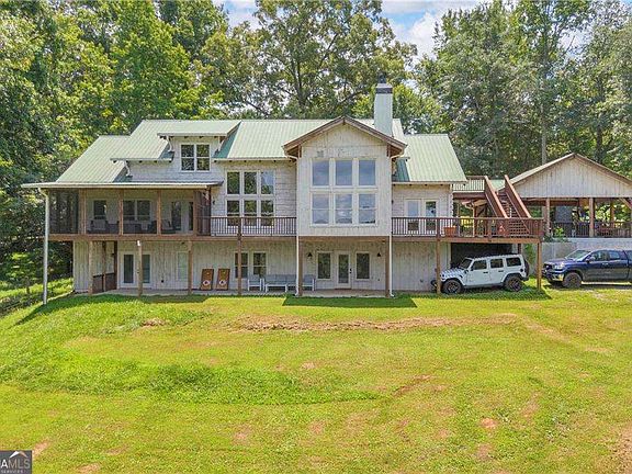 2nd image of 2865 Hightower Rd