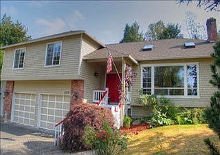 1st image of 2710 NE 184th Pl