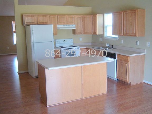 4th image of 314 Fairwood Dr