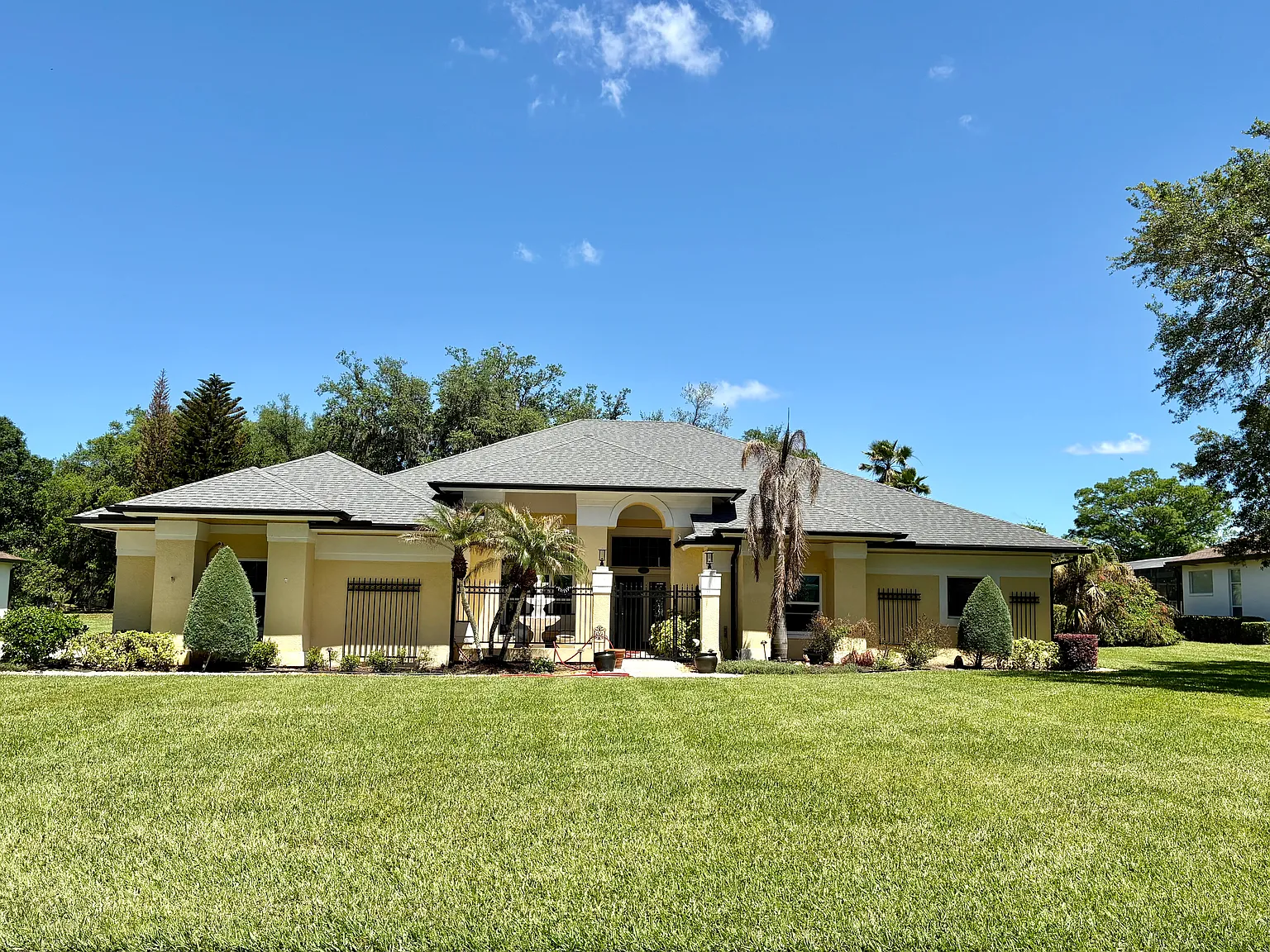 4 bed, 3164 sqft, $4,000 — Photo 1