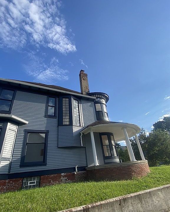 1st image of 2065 N New Jersey St