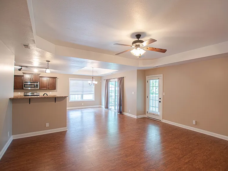 2228 Killington Dr — Photo 6