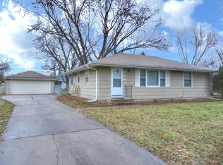 8140 Del Dr, New Hope, MN 55428