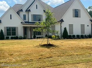 348 Oakworth Dr, Hernando, MS 38632