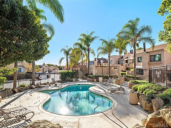 4th image of 25761 Le Parc Unit 82