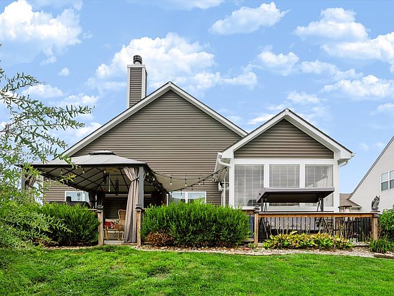 2nd image of 7825 Bullfinch Ln