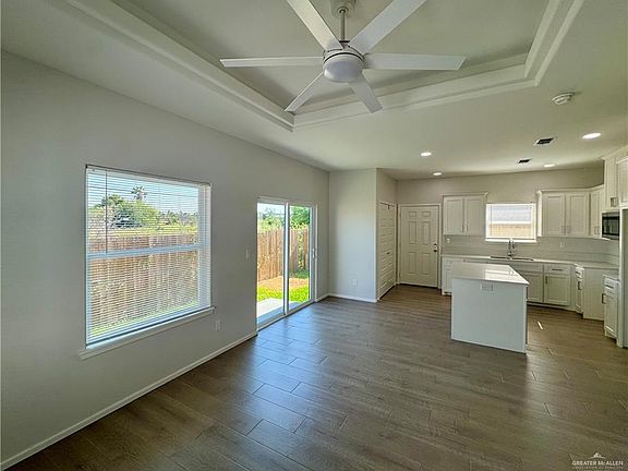 2nd image of 610 Mountain Rd #8A