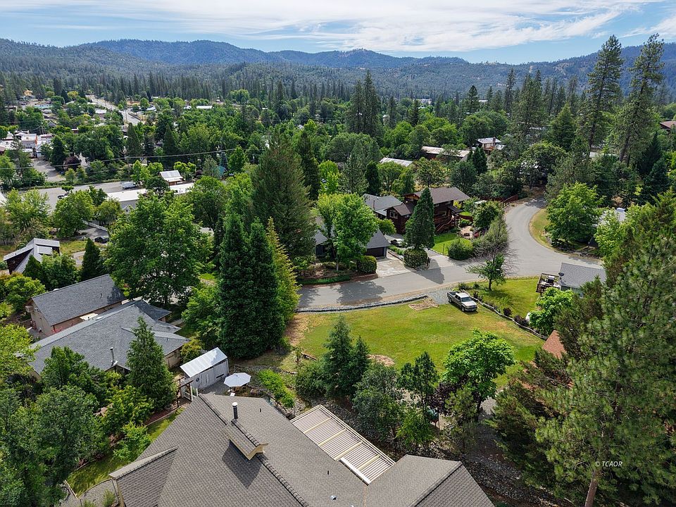 2nd image of 187 Forest Ave